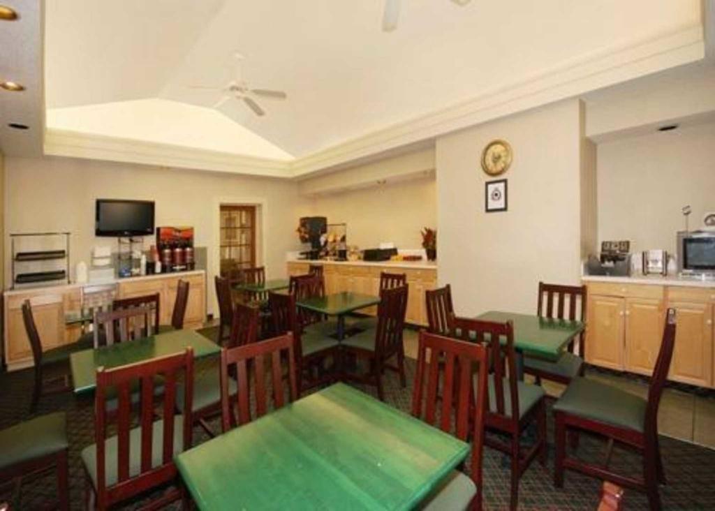 Quality Inn Fairborn Kültér fotó